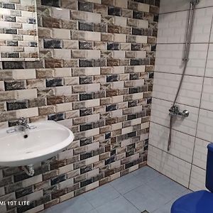 Pokój z dwoma pojedynczymi łóżkami